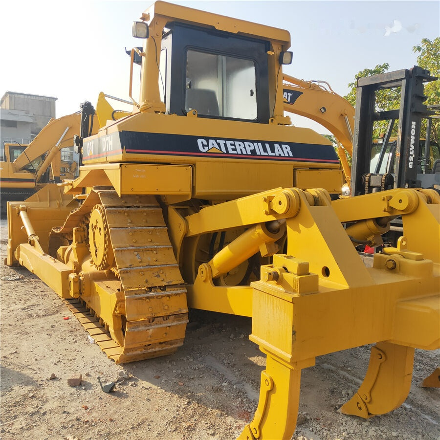 Caterpillar D7H - Bulldozer: photos 4 Caterpillar D7H - Bulldozer: photos 4