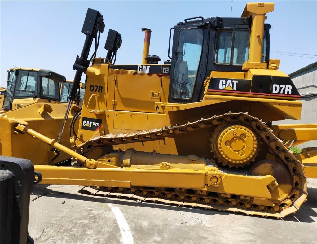 Caterpillar D7R - Bulldozer: photos 2 Caterpillar D7R - Bulldozer: photos 2