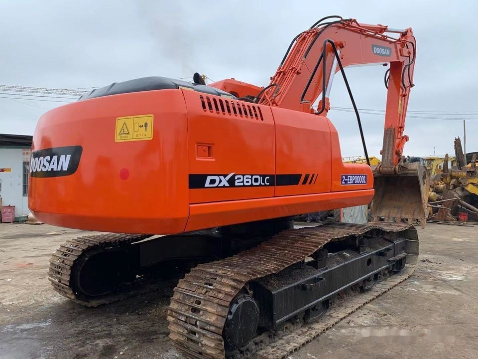Doosan DX260LC - Pelle sur chenille: photos 5 Doosan DX260LC - Pelle sur chenille: photos 5