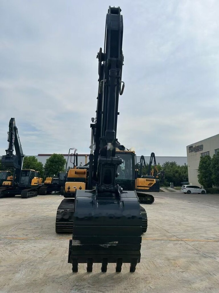 Hyundai HX220 - Pelle sur chenille: photos 4 Hyundai HX220 - Pelle sur chenille: photos 4