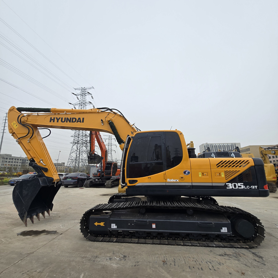 Hyundai R305LC-9T - Pelle sur chenille: photos 2 Hyundai R305LC-9T - Pelle sur chenille: photos 2