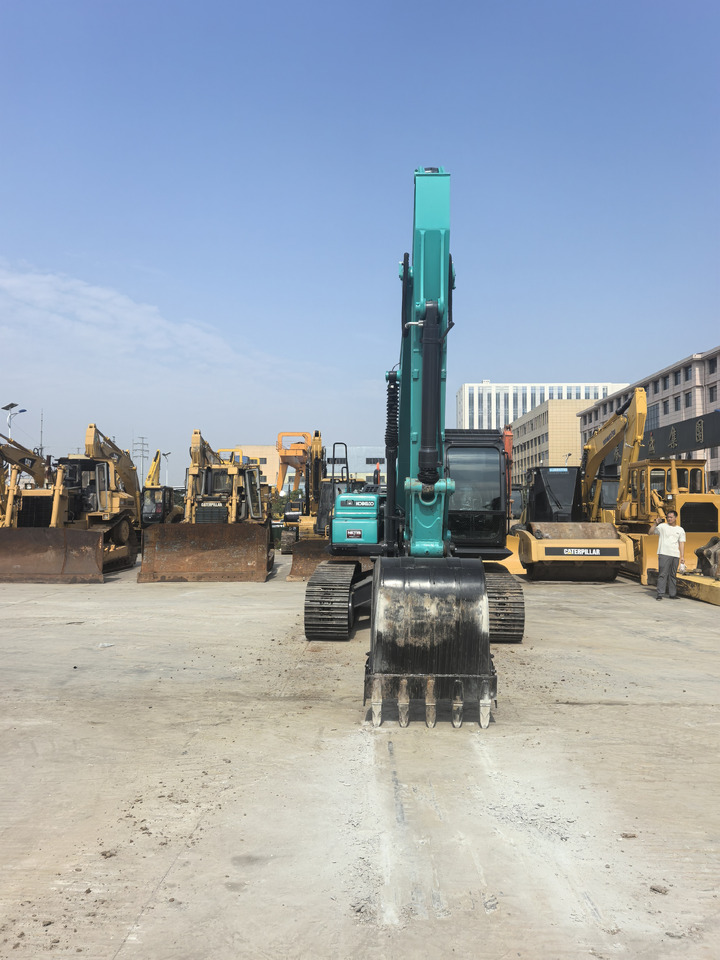 KOBELCO SK200 - Pelle sur chenille: photos 5 KOBELCO SK200 - Pelle sur chenille: photos 5