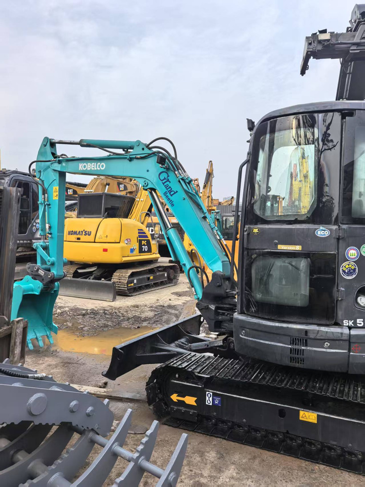 KOBELCO SK55SR - Mini pelle: photos 3 KOBELCO SK55SR - Mini pelle: photos 3