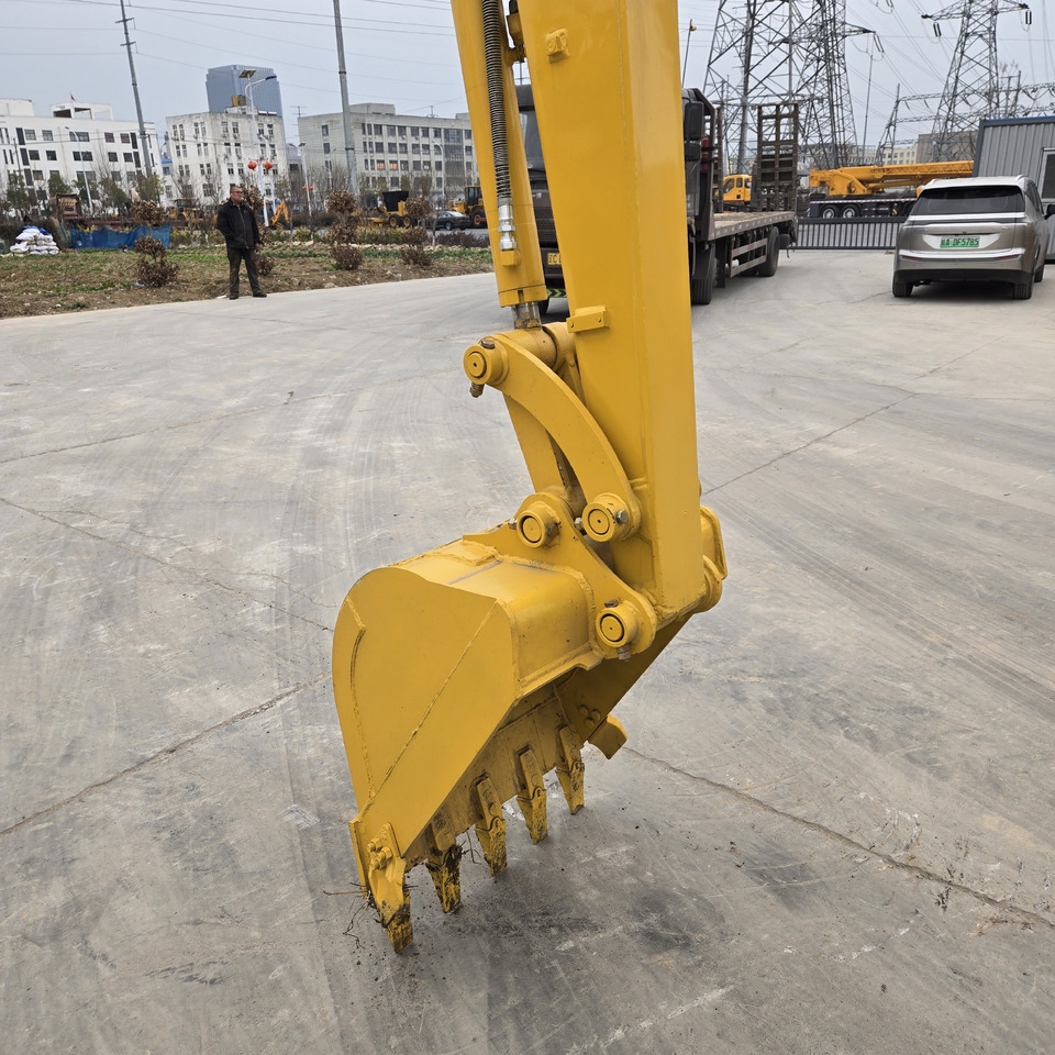 Mini pelle KOMATSU PC56-7: photos 6