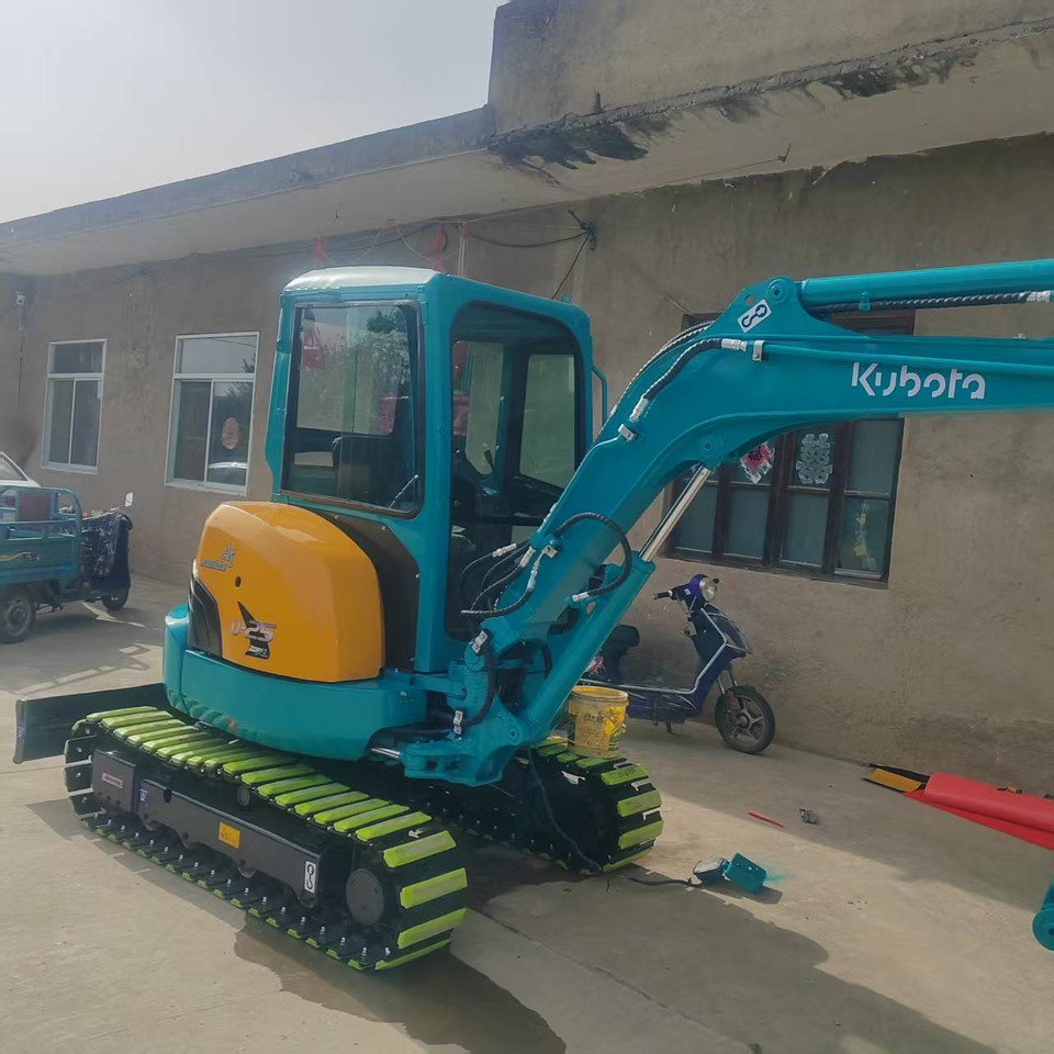 KUBOTA U25 - Mini pelle: photos 2 KUBOTA U25 - Mini pelle: photos 2