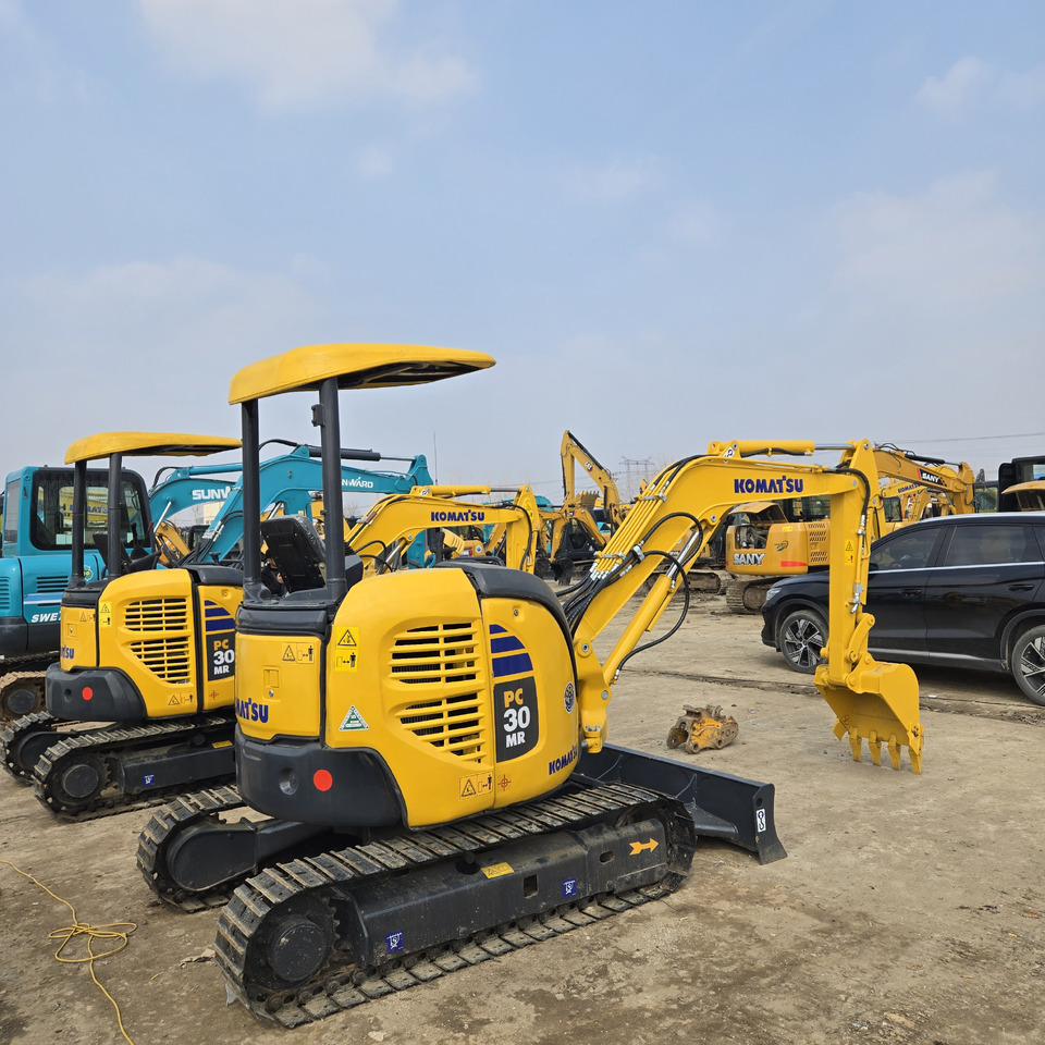 Komatsu PC30MR - Pelle sur chenille: photos 2 Komatsu PC30MR - Pelle sur chenille: photos 2