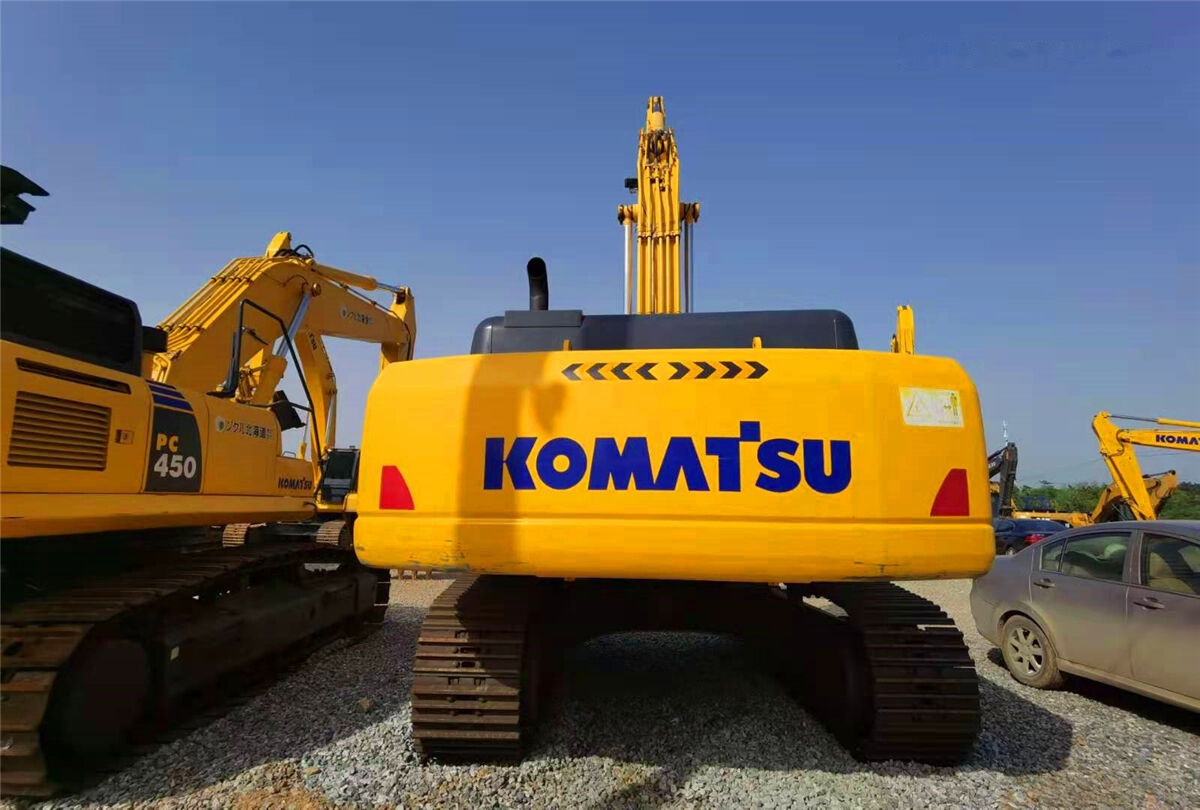Komatsu PC350-7 - Pelle sur chenille: photos 2 Komatsu PC350-7 - Pelle sur chenille: photos 2