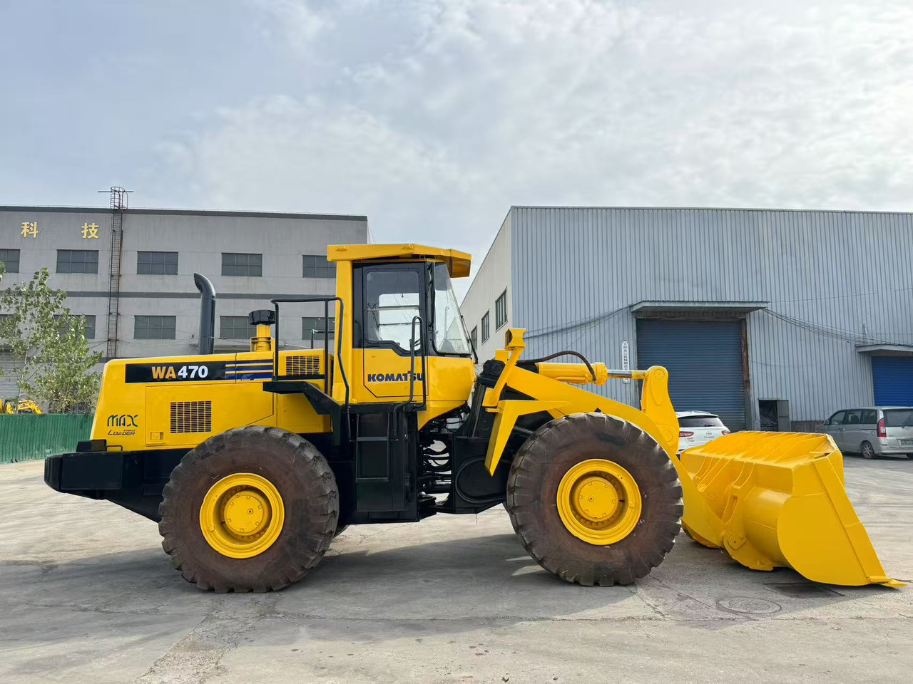 Komatsu WA470 - Chargeuse sur pneus: photos 1 Komatsu WA470 - Chargeuse sur pneus: photos 1