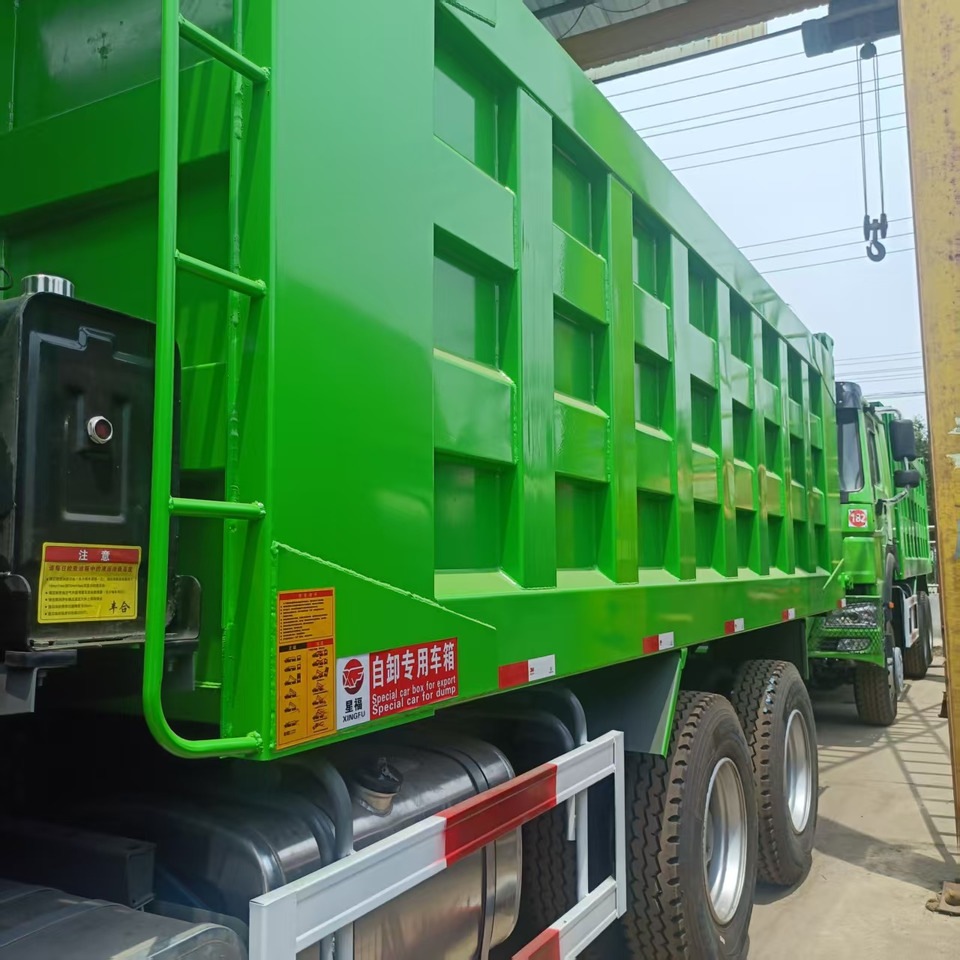 SINOTRUK HOWO 6x4 - Camion benne: photos 4 SINOTRUK HOWO 6x4 - Camion benne: photos 4