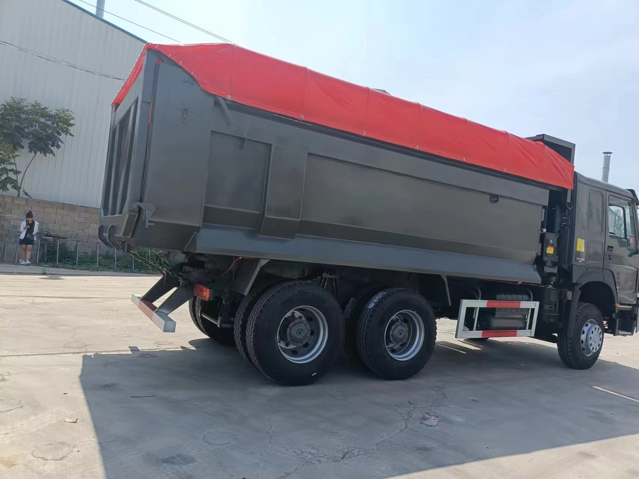 Camion fourgon SINOTRUK HOWO: photos 6