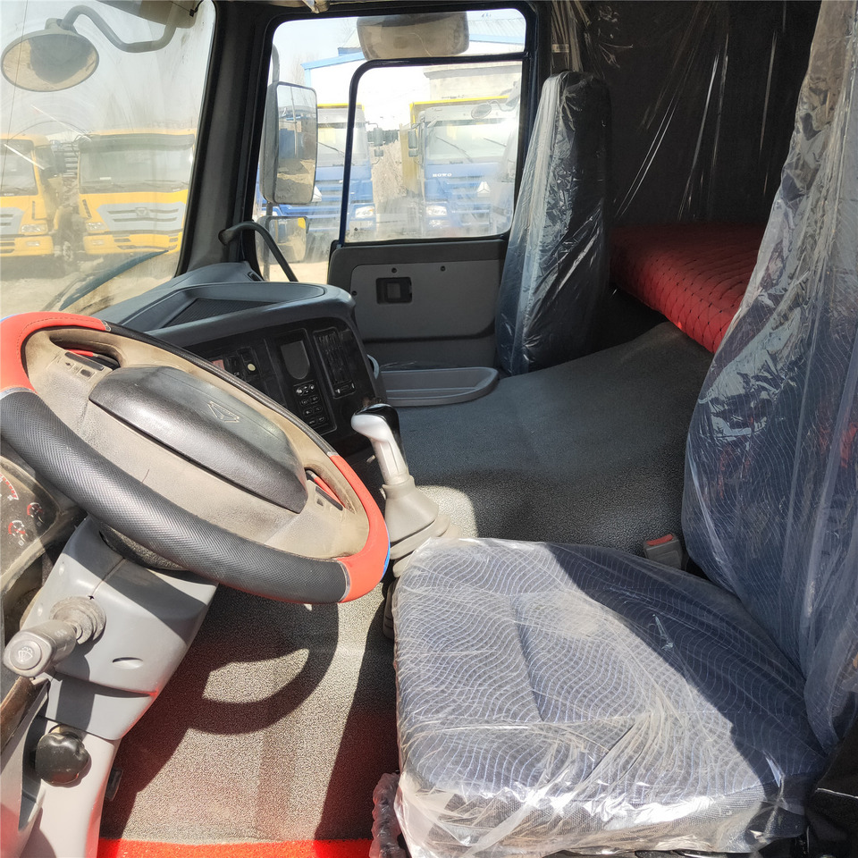 SINOTRUK HOWO - Camion benne: photos 2 SINOTRUK HOWO - Camion benne: photos 2