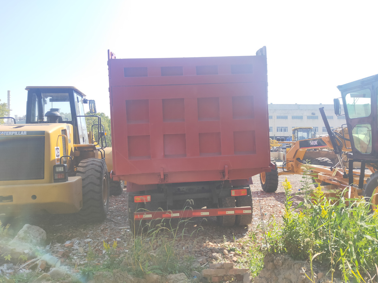 SINOTRUK HOWO - Camion benne: photos 5 SINOTRUK HOWO - Camion benne: photos 5