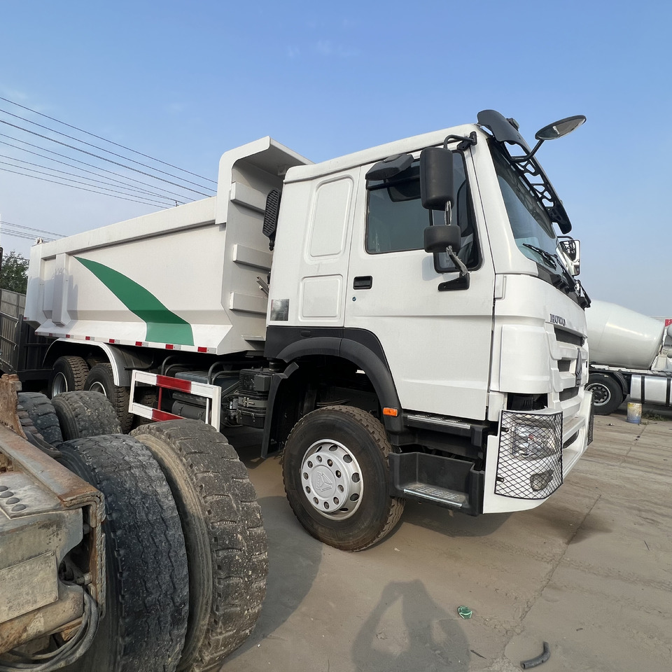 Camion fourgon neuf SINOTRUK HOWO: photos 6 Camion fourgon neuf SINOTRUK HOWO: photos 6