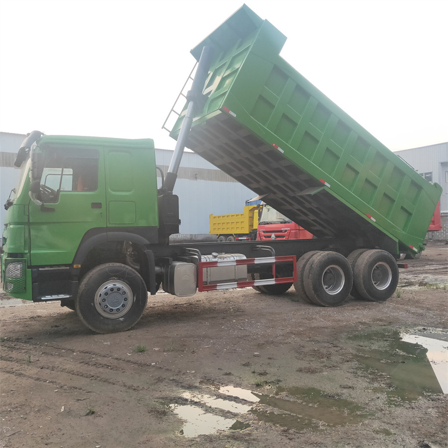 SINOTRUK HOWO - Camion benne: photos 1 SINOTRUK HOWO - Camion benne: photos 1