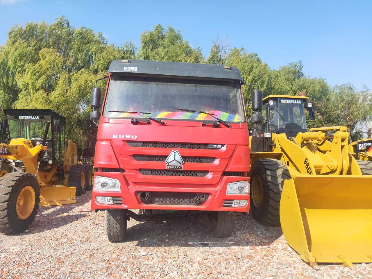 SINOTRUK HOWO - Camion benne: photos 2 SINOTRUK HOWO - Camion benne: photos 2