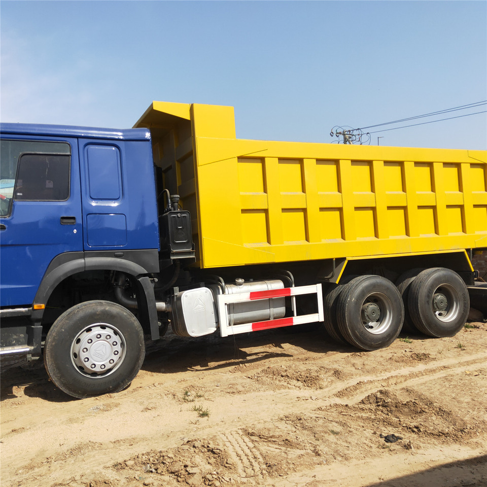 SINOTRUK HOWO - Camion benne: photos 1 SINOTRUK HOWO - Camion benne: photos 1