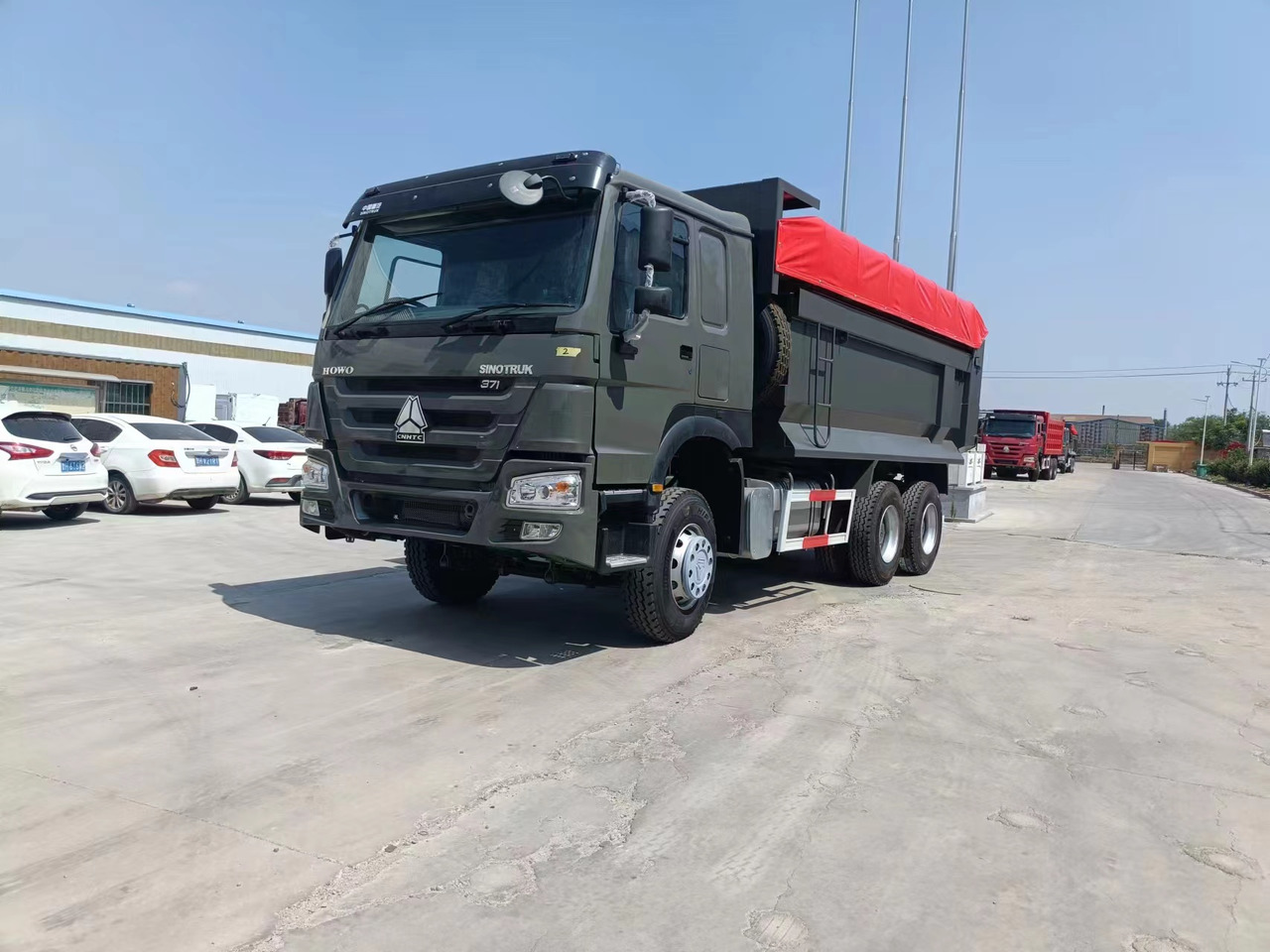 Camion fourgon SINOTRUK HOWO: photos 7