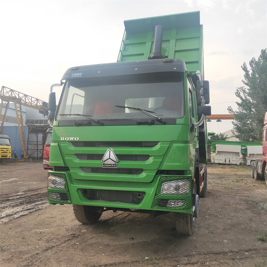 SINOTRUK HOWO - Camion benne: photos 3 SINOTRUK HOWO - Camion benne: photos 3