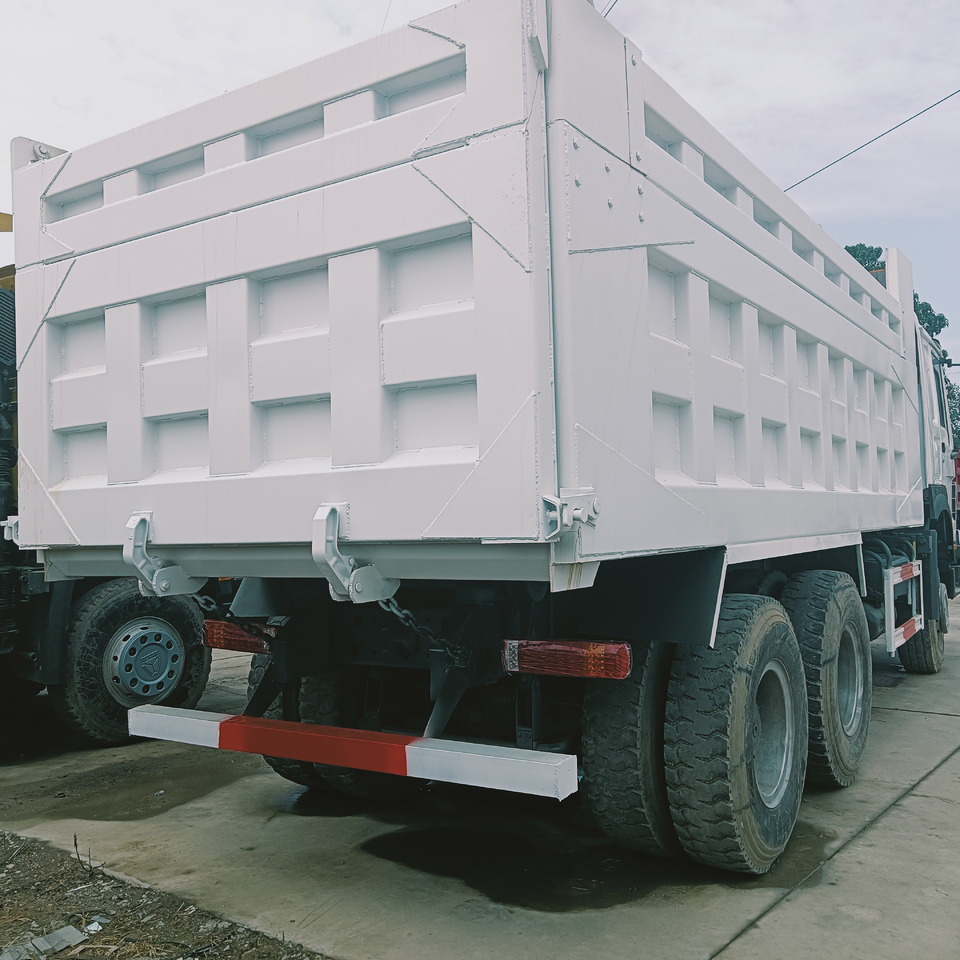 Camion benne SINOTRUK HOWO: photos 7