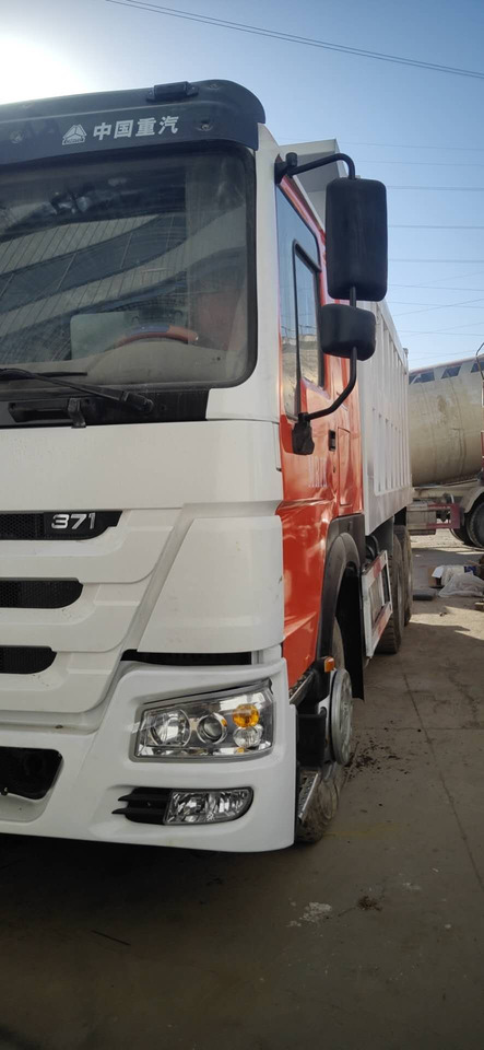 SINOTRUK HOWO - Camion benne: photos 5 SINOTRUK HOWO - Camion benne: photos 5