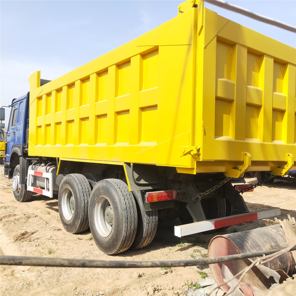 SINOTRUK HOWO - Camion benne: photos 3 SINOTRUK HOWO - Camion benne: photos 3