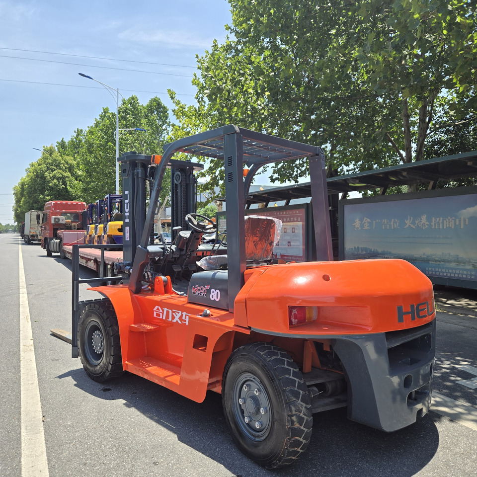 Toyota FD35 - Chariot élévateur diesel: photos 2 Toyota FD35 - Chariot élévateur diesel: photos 2