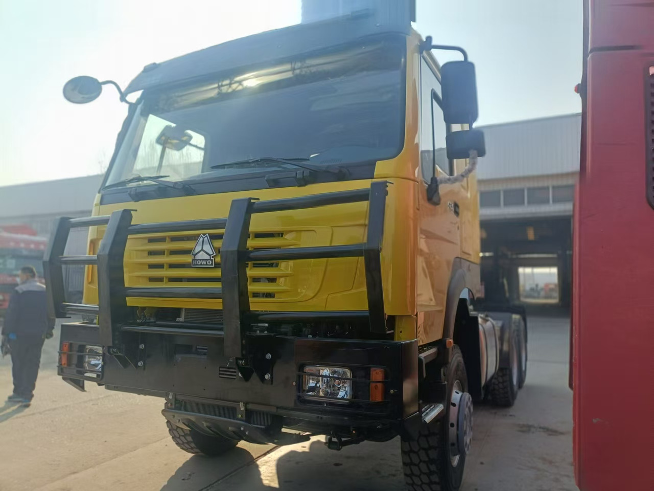SINOTRUK HOWO - Tracteur routier: photos 2 SINOTRUK HOWO - Tracteur routier: photos 2
