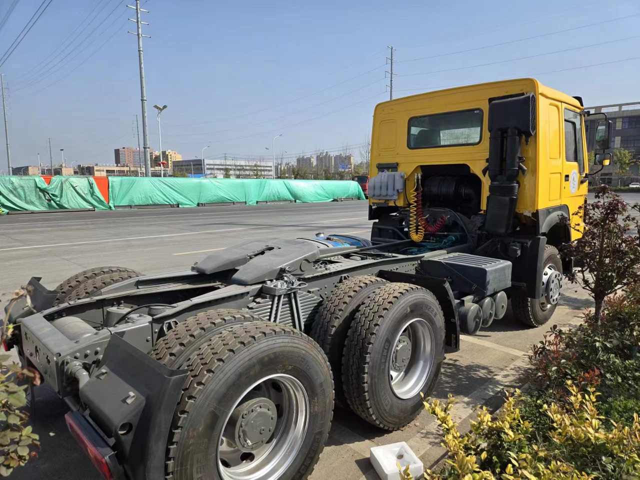SINOTRUK HOWO - Tracteur routier: photos 1 SINOTRUK HOWO - Tracteur routier: photos 1