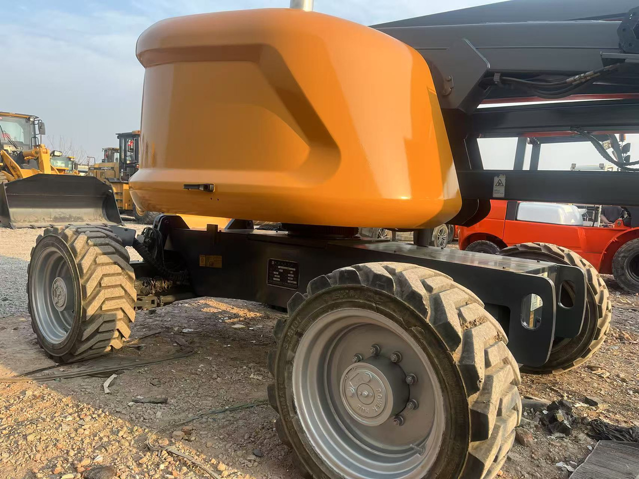 XCMG GTBZ14 aerial platform - Camion avec nacelle: photos 4 XCMG GTBZ14 aerial platform - Camion avec nacelle: photos 4