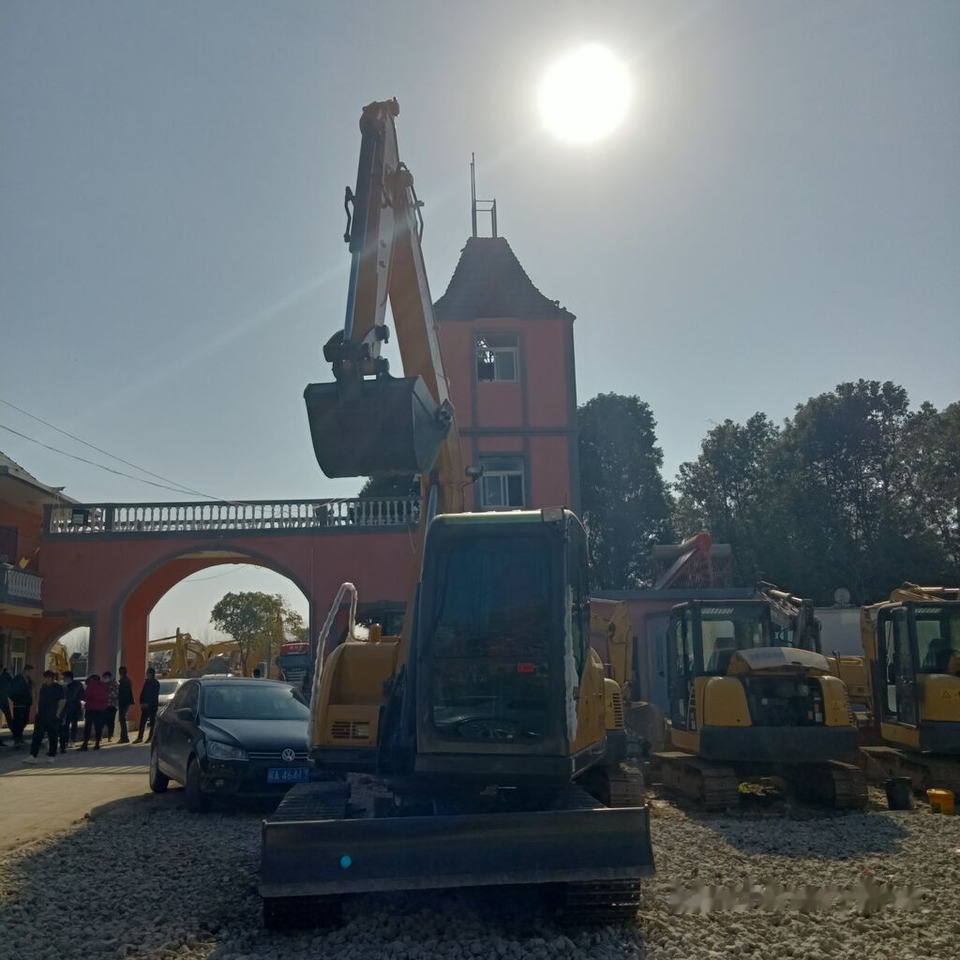 XCMG XE75DA - Mini pelle: photos 5 XCMG XE75DA - Mini pelle: photos 5