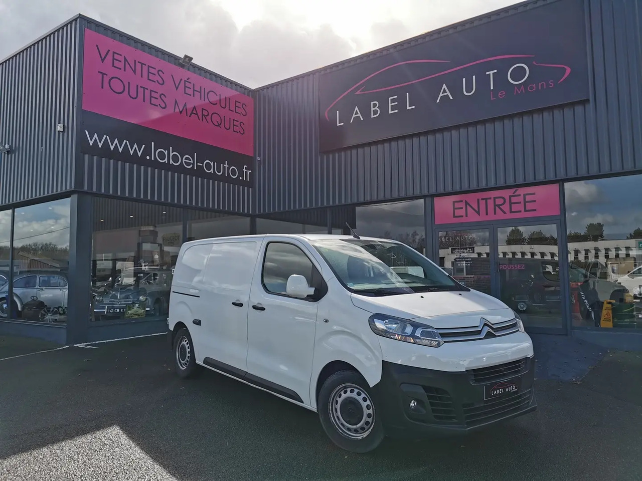 Citroen Jumpy M 1.5 BLUEHDI 120CH S&S DRIVER - Fourgon utilitaire: photos 1 Citroen Jumpy M 1.5 BLUEHDI 120CH S&S DRIVER - Fourgon utilitaire: photos 1