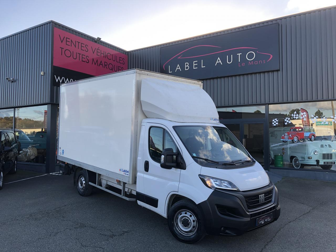 FIAT DUCATO 3T5 CAISSE + HAYON 2.3 MJT 140CH - Fourgon grand volume: photos 3 FIAT DUCATO 3T5 CAISSE + HAYON 2.3 MJT 140CH - Fourgon grand volume: photos 3