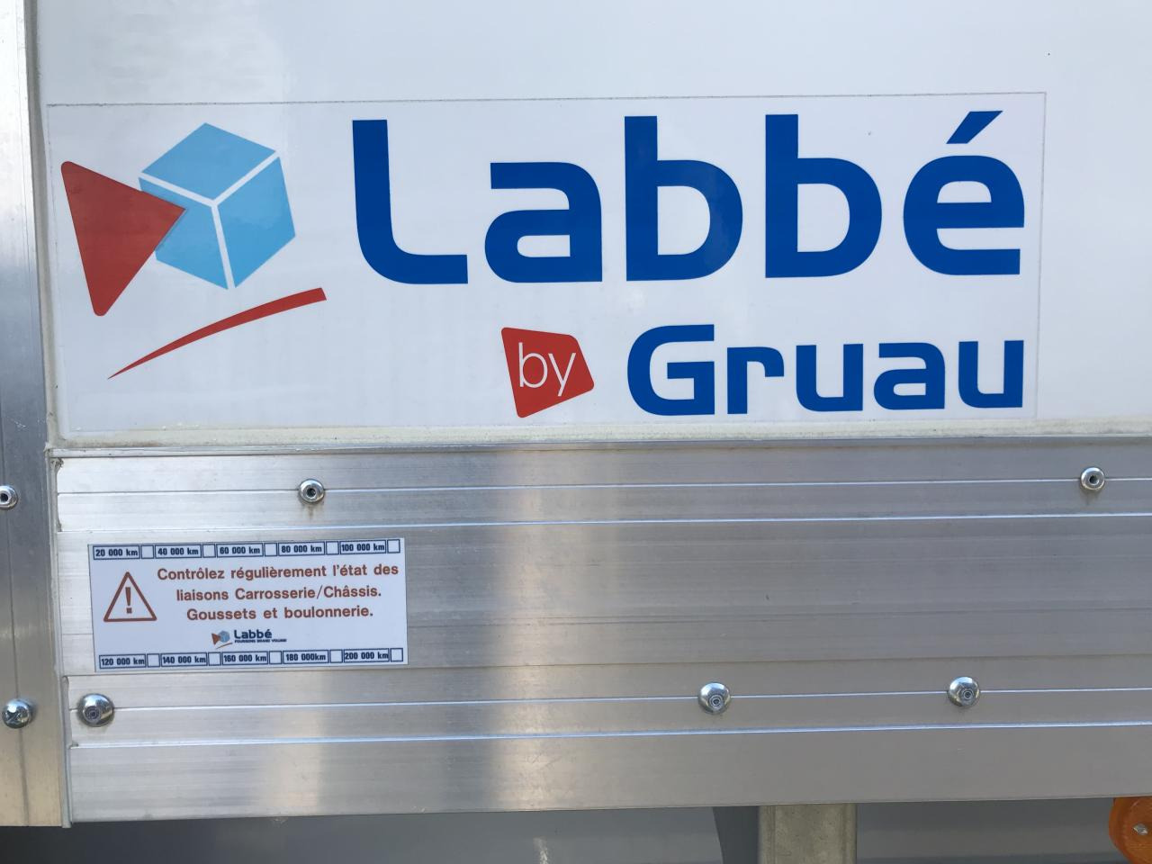 FIAT DUCATO 3T5 CAISSE + HAYON 2.3 MJT 140CH PRO LOUNGE - crédit-bail FIAT DUCATO 3T5 CAISSE + HAYON 2.3 MJT 140CH PRO LOUNGE: photos 11