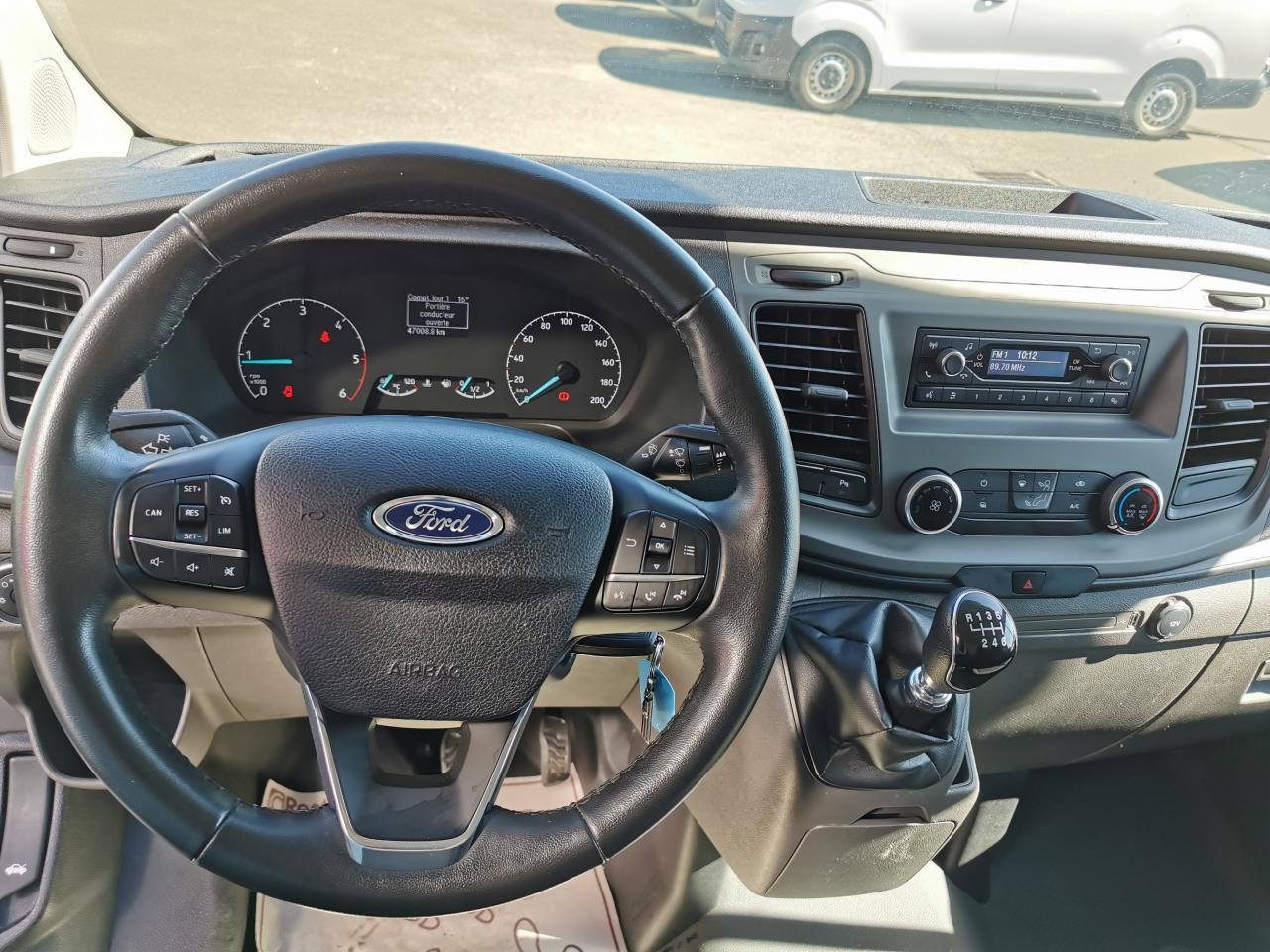 Ford Transit Custom FOURGON 130CH 300 L1H1 Trend Business - Fourgon utilitaire: photos 4 Ford Transit Custom FOURGON 130CH 300 L1H1 Trend Business - Fourgon utilitaire: photos 4