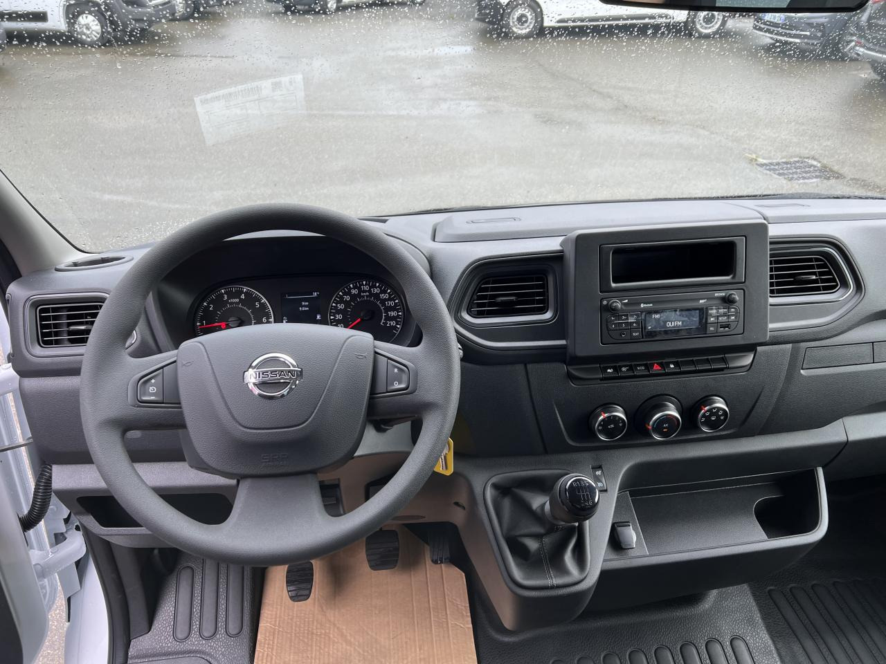 NISSAN nv400 BENNE 3,5t L3H1 2.3 dCi - 165CH CHASSIS RJ Propulsion - Utilitaire benne: photos 3 NISSAN nv400 BENNE 3,5t L3H1 2.3 dCi - 165CH CHASSIS RJ Propulsion - Utilitaire benne: photos 3