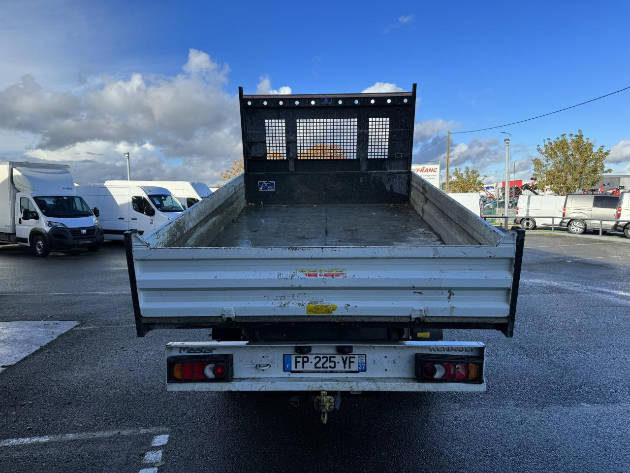 RENAULT MASTER 3T5 BENNE COFFRE RJ 2.3 DCI 145CH PROPULSION - Utilitaire benne: photos 3 RENAULT MASTER 3T5 BENNE COFFRE RJ 2.3 DCI 145CH PROPULSION - Utilitaire benne: photos 3
