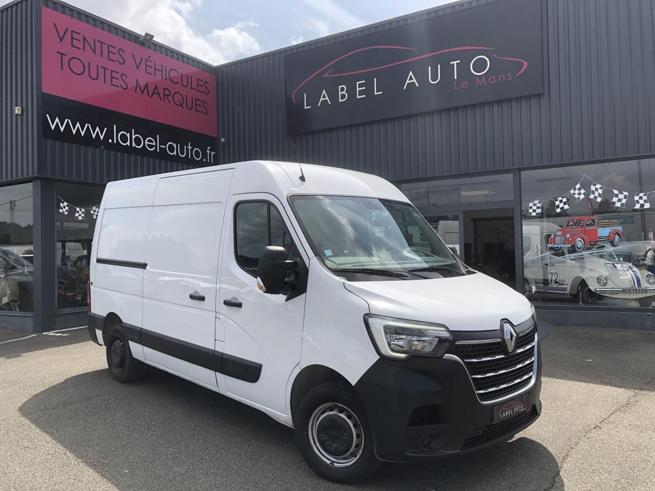 Renault Master F3300 L2H2 2.3 BLUE DCI 135CH GRAND CONFORT EURO6 - Fourgon utilitaire: photos 1 Renault Master F3300 L2H2 2.3 BLUE DCI 135CH GRAND CONFORT EURO6 - Fourgon utilitaire: photos 1