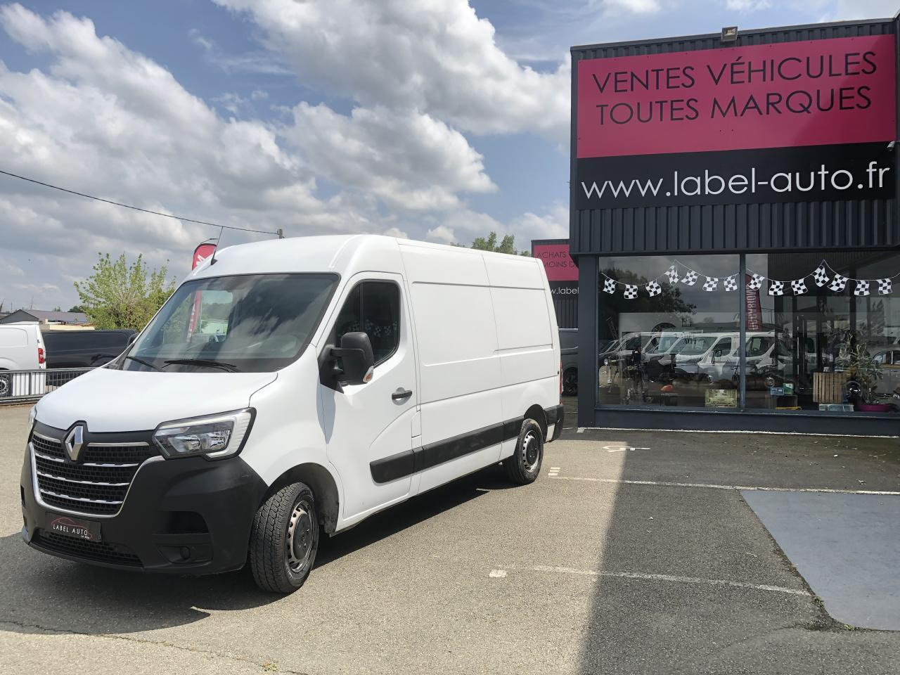 Renault Master F3300 L2H2 2.3 BLUE DCI 135CH GRAND CONFORT EURO6 - Fourgon utilitaire: photos 5 Renault Master F3300 L2H2 2.3 BLUE DCI 135CH GRAND CONFORT EURO6 - Fourgon utilitaire: photos 5