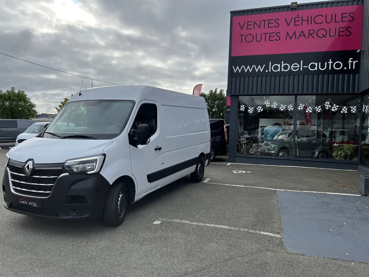 Renault Master F3300 L2H2 2.3 BLUE DCI 135CH GRAND CONFORT EURO6 - Fourgon utilitaire: photos 5 Renault Master F3300 L2H2 2.3 BLUE DCI 135CH GRAND CONFORT EURO6 - Fourgon utilitaire: photos 5