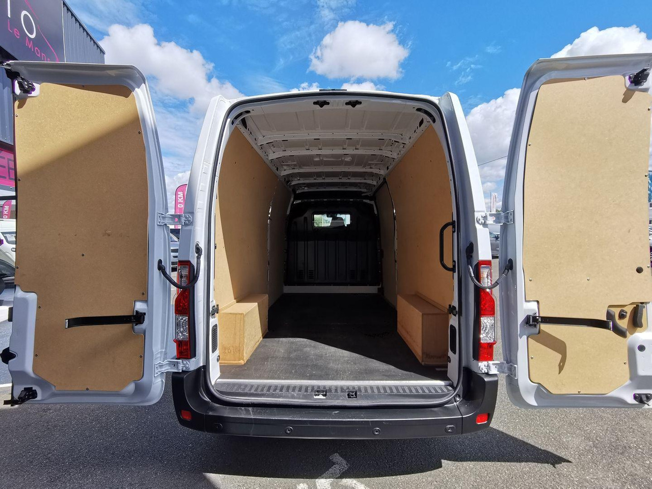 Renault Master F3500 L3H2 2.3 DCI 135CH CONFORT EURO6 - Fourgon utilitaire: photos 3 Renault Master F3500 L3H2 2.3 DCI 135CH CONFORT EURO6 - Fourgon utilitaire: photos 3