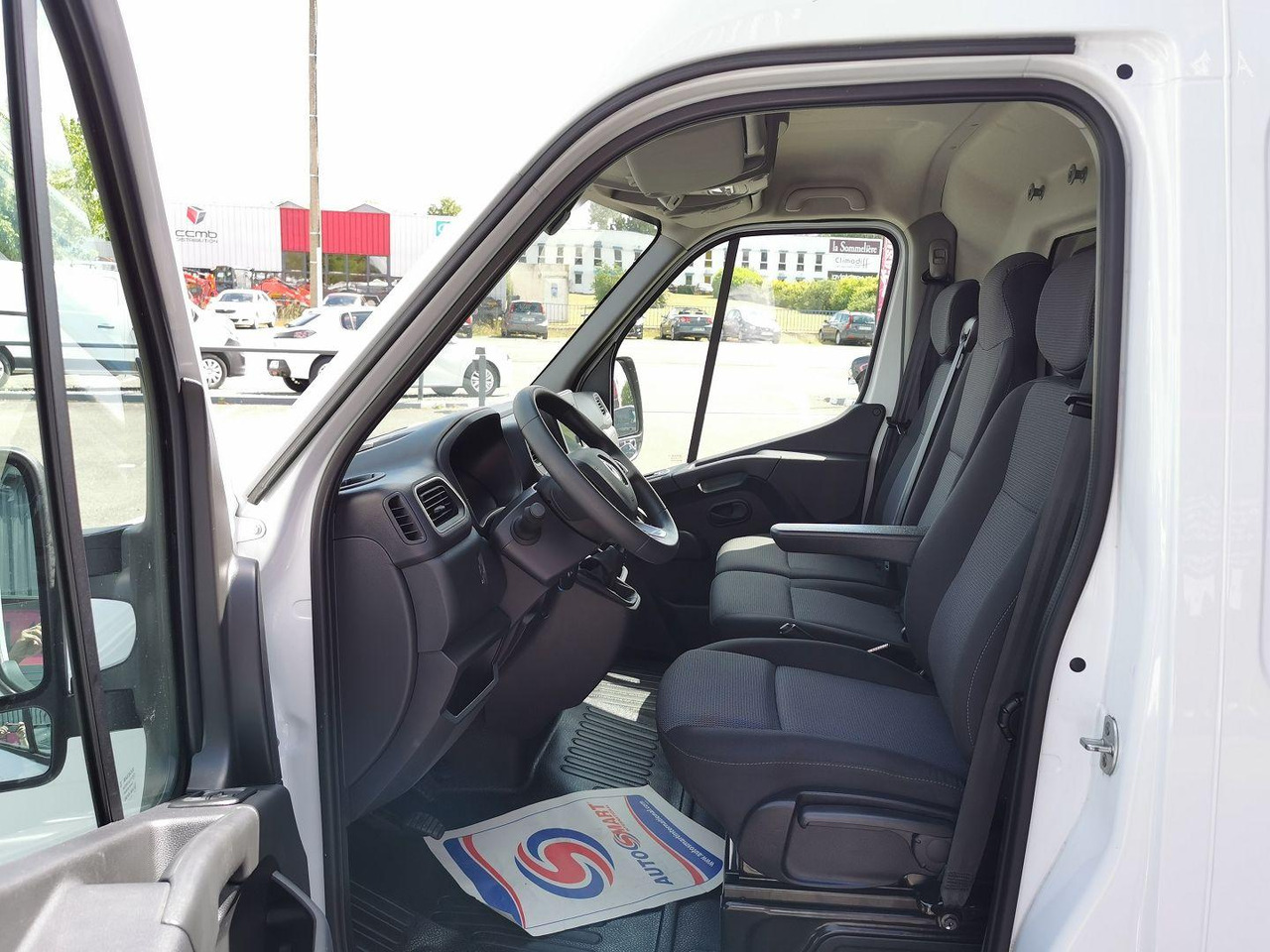 Renault Master F3500 L3H2 2.3 DCI 135CH CONFORT EURO6 - Fourgon utilitaire: photos 4 Renault Master F3500 L3H2 2.3 DCI 135CH CONFORT EURO6 - Fourgon utilitaire: photos 4