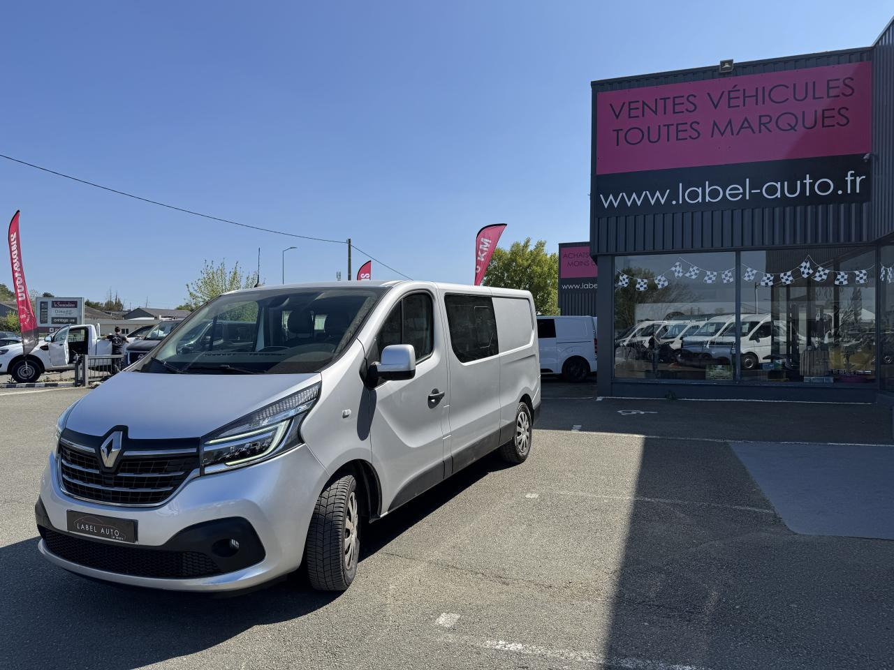 Renault Trafic L2H1 2.0 DCI 145CH CABINE APPROFONDIE 6 PLACES CONFORT EDC - Utilitaire double cabine: photos 4 Renault Trafic L2H1 2.0 DCI 145CH CABINE APPROFONDIE 6 PLACES CONFORT EDC - Utilitaire double cabine: photos 4