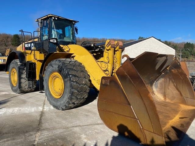 CAT 982 M - Chargeuse sur pneus: photos 1 CAT 982 M - Chargeuse sur pneus: photos 1