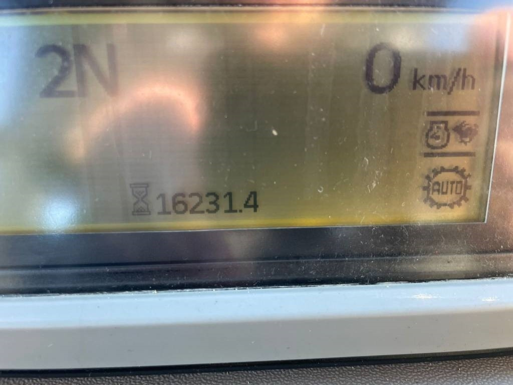 Chargeuse sur pneus CAT 988 K: photos 24