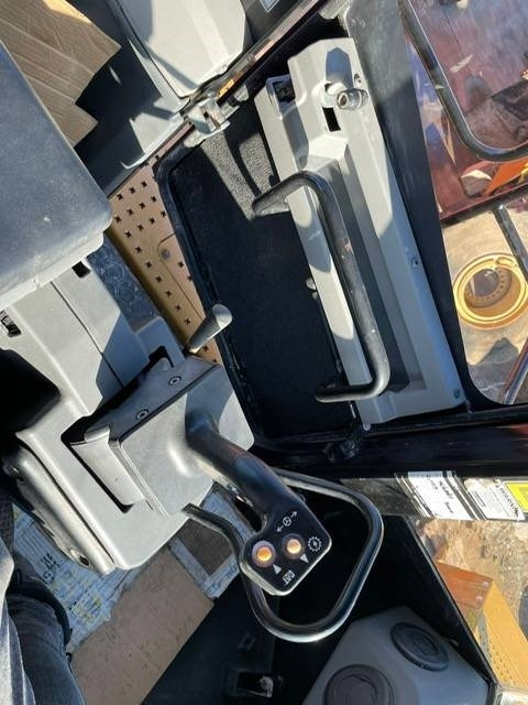 Chargeuse sur pneus CAT 988 K: photos 20