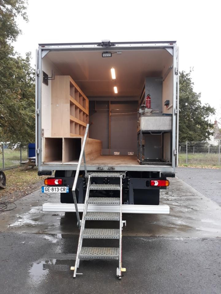 Renault D 13 HIGH K P4X2 280CV Double cabine 6 places - Autre matériel: photos 5 Renault D 13 HIGH K P4X2 280CV Double cabine 6 places - Autre matériel: photos 5