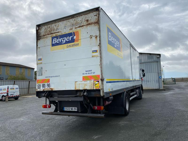 RENAULT PREMIUM 320 CV FOURGON - Camion fourgon: photos 2 RENAULT PREMIUM 320 CV FOURGON - Camion fourgon: photos 2
