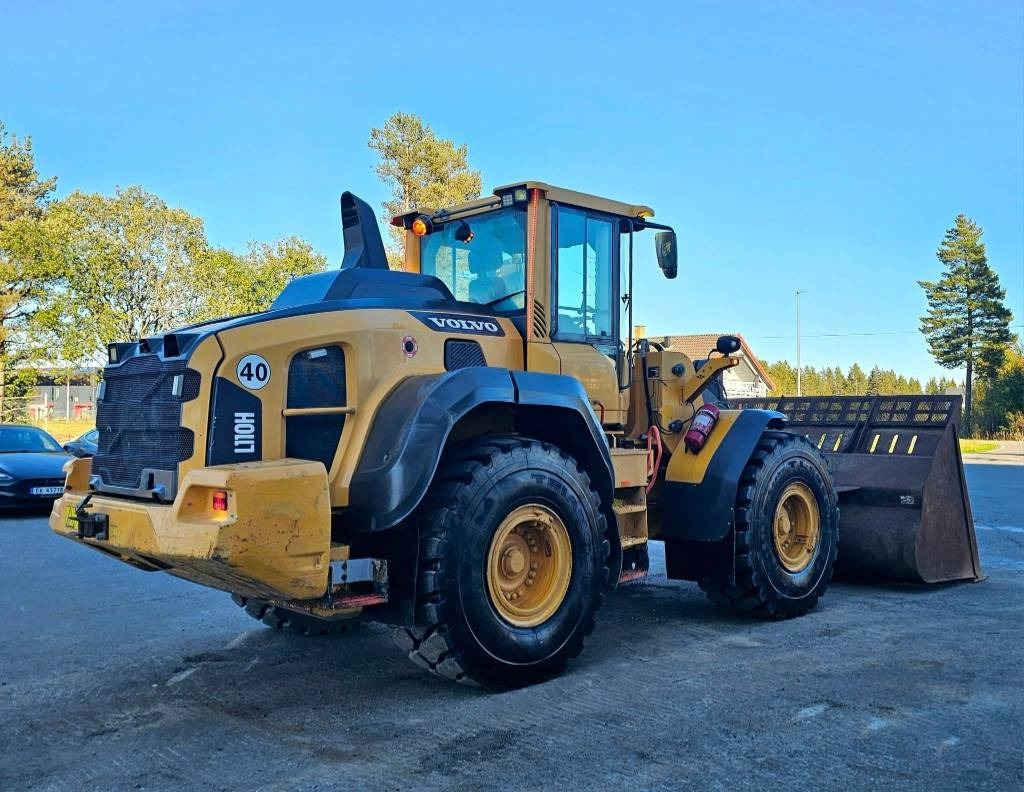 Volvo L 110 H - Chargeuse sur pneus: photos 5 Volvo L 110 H - Chargeuse sur pneus: photos 5