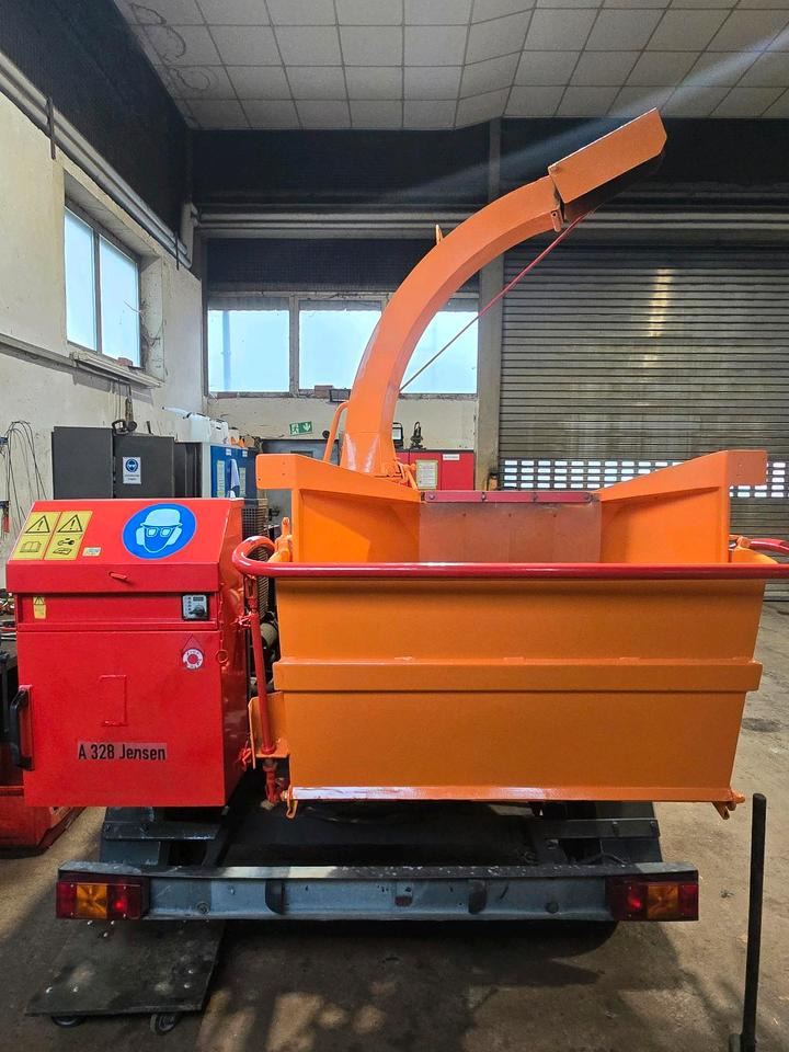 Jensen A328 Holzhäcksler Holzhacker Häcksler Hacker Holzhackschnitzler Schredder - Broyeur de végétaux: photos 5 Jensen A328 Holzhäcksler Holzhacker Häcksler Hacker Holzhackschnitzler Schredder - Broyeur de végétaux: photos 5