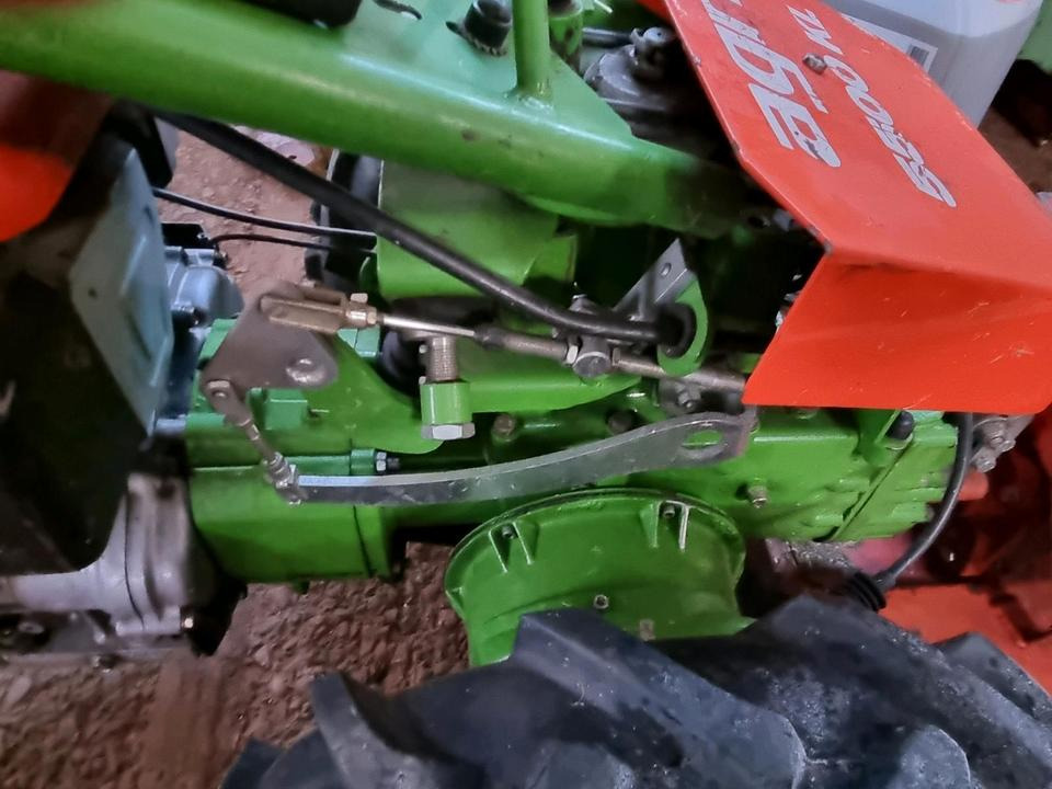 Motormäher Agria 5500 KL Grizzly Böschungsmulcher Hangmäher Reform Aebi Rasenmäher Mähausleger Böschungsmulcher Seitenmulcher Mulchgerät - Motofaucheuse: photos 5 Motormäher Agria 5500 KL Grizzly Böschungsmulcher Hangmäher Reform Aebi Rasenmäher Mähausleger Böschungsmulcher Seitenmulcher Mulchgerät - Motofaucheuse: photos 5